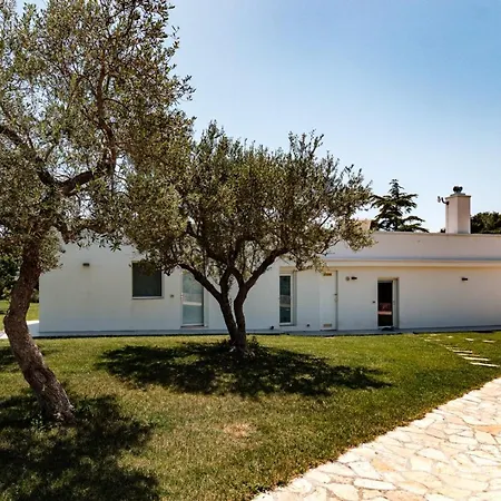 Villa Helloapulia - Design Trulli Sampaolo With Private Pool - Heated On Request - Pet Friendly *